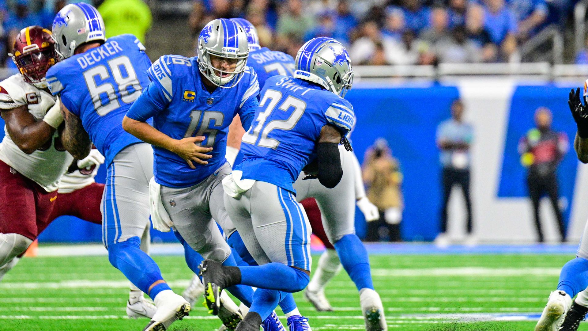 File:Jared Goff & D'Andre Swift Commanders vs Lions SEP2022.jpg
