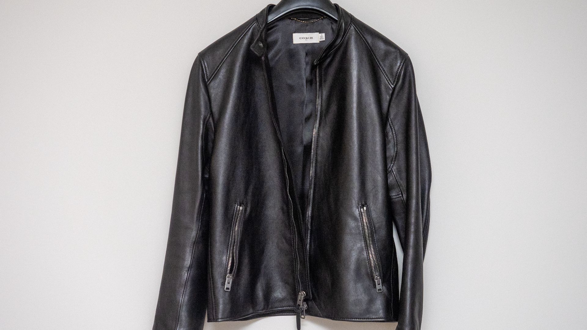 File:Leather Jacket (51011162080).jpg