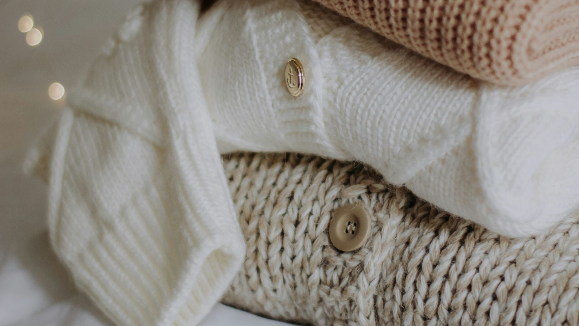 a close up of a snake