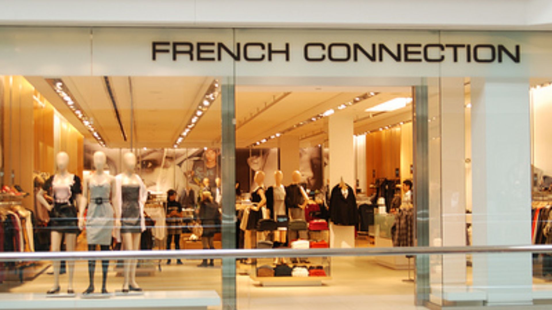 File:Woodfield mall french connection.jpg