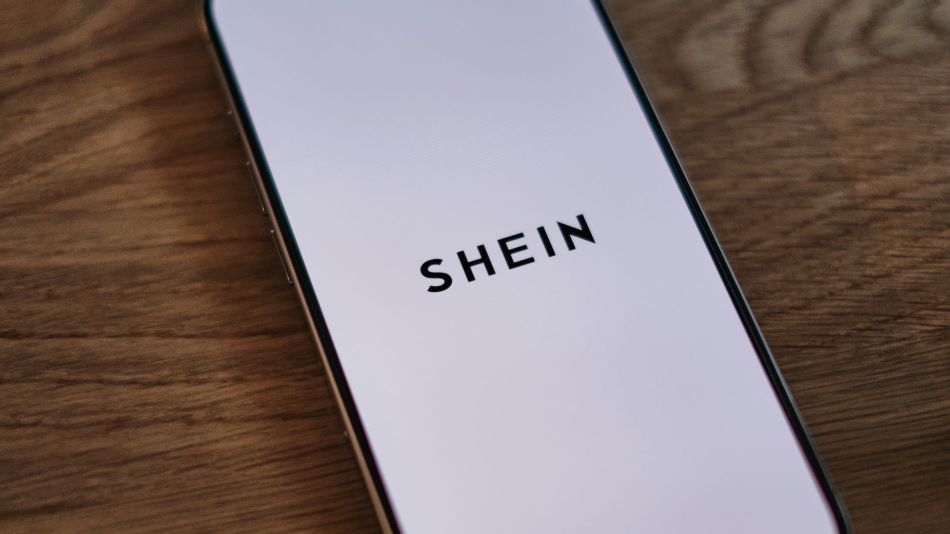 A phone that is sitting on a table