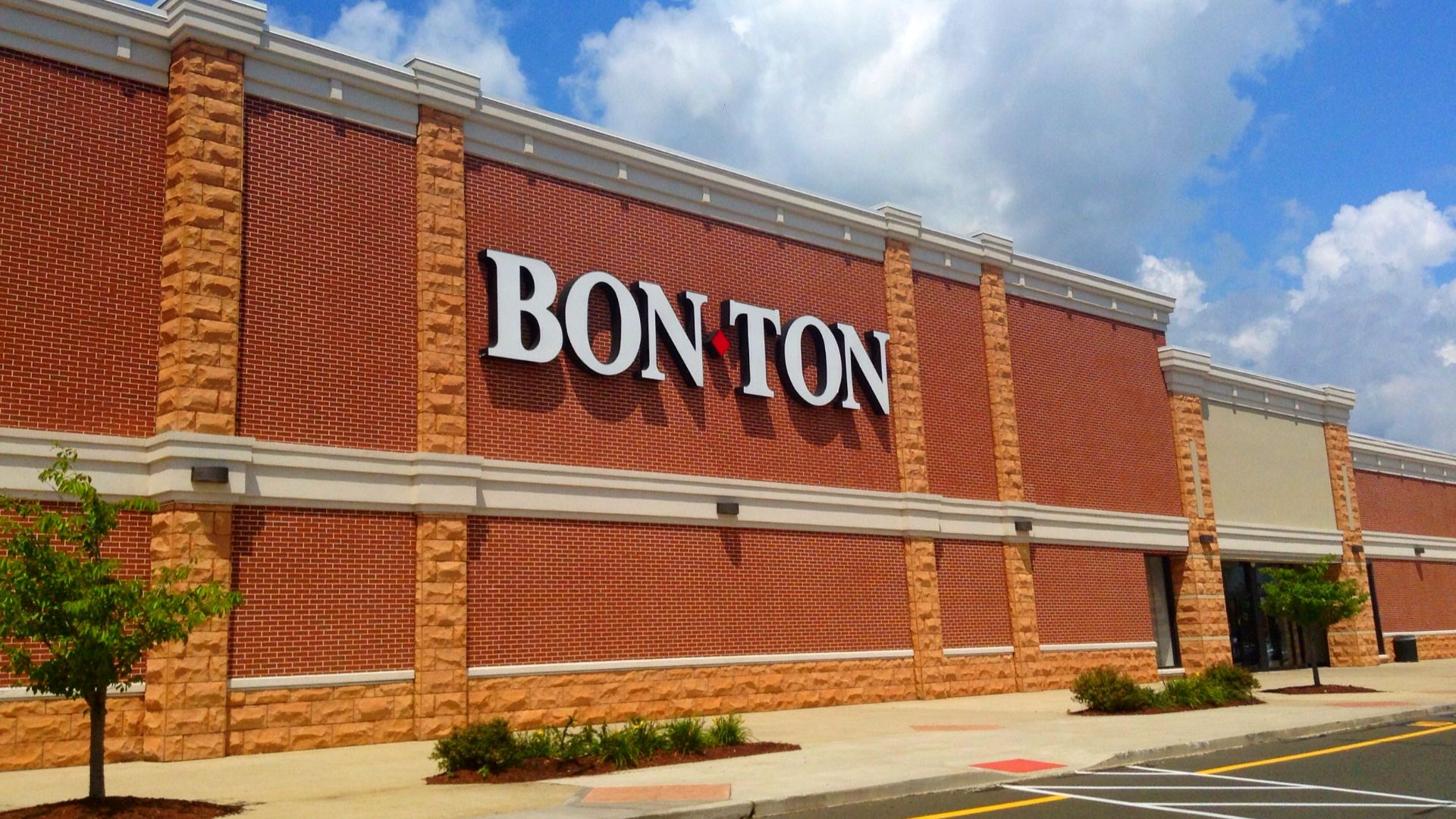 File:Bon Ton (14834595764).jpg