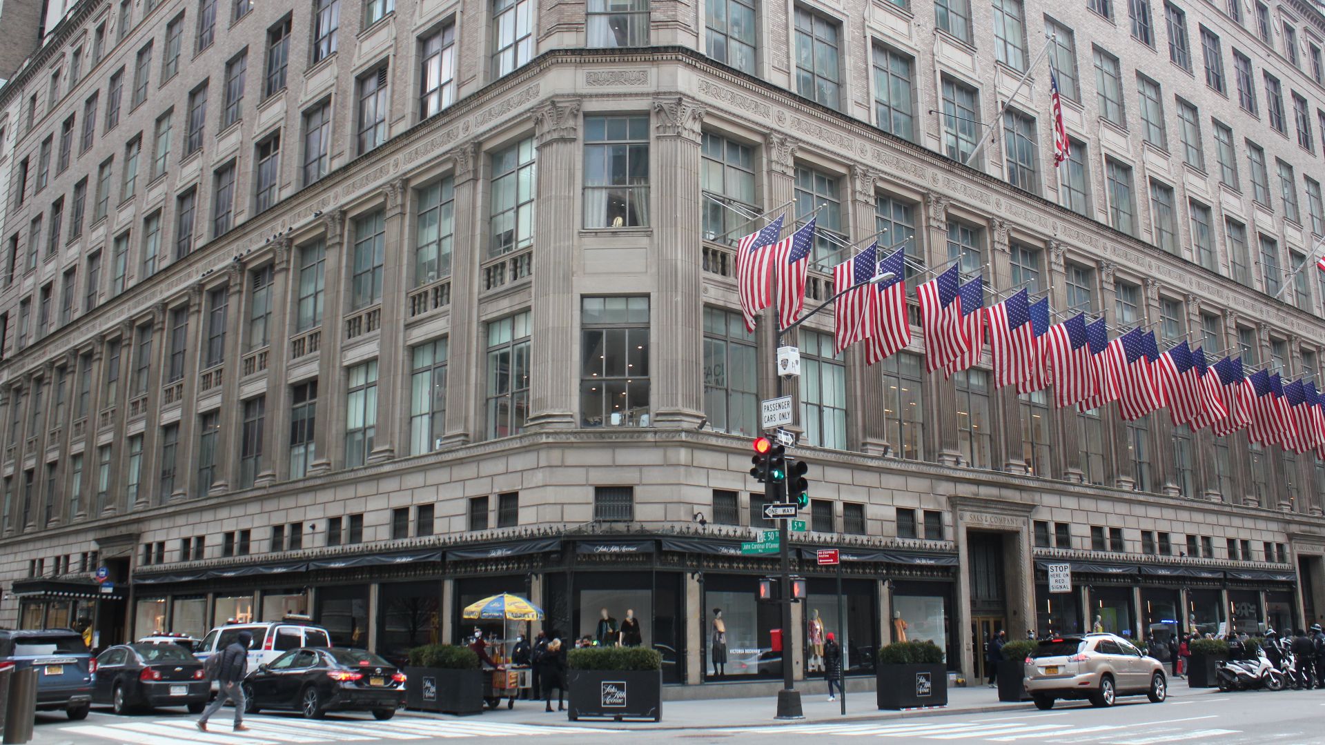 File:Saks Fifth Avenue flagship Mar 2021 24.jpg