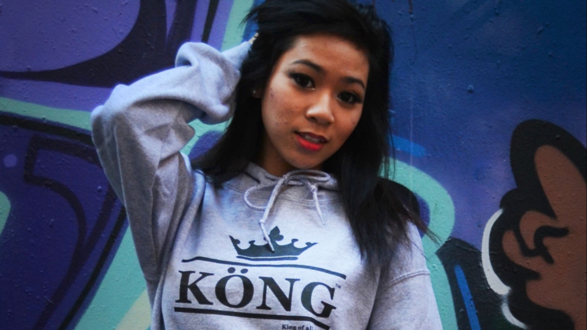 File:VancouverWomanStreetwear2014.jpg