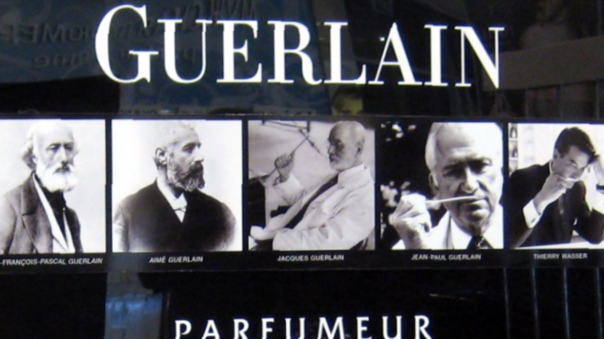 File:Guerlain stand (Moscow) detail by shakko.jpg