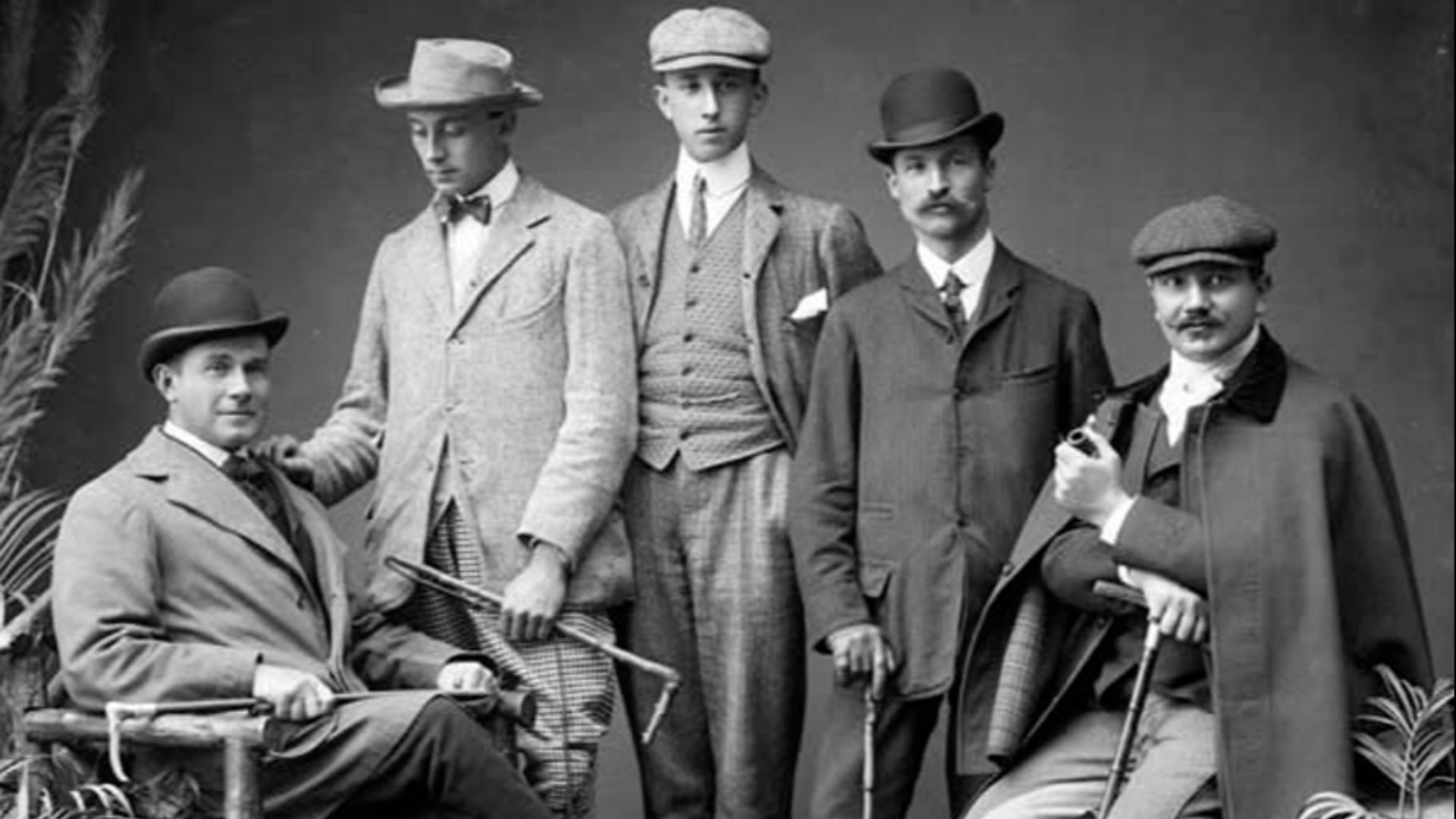 File:Traditional Male Hat (Europe) (6126671262).jpg