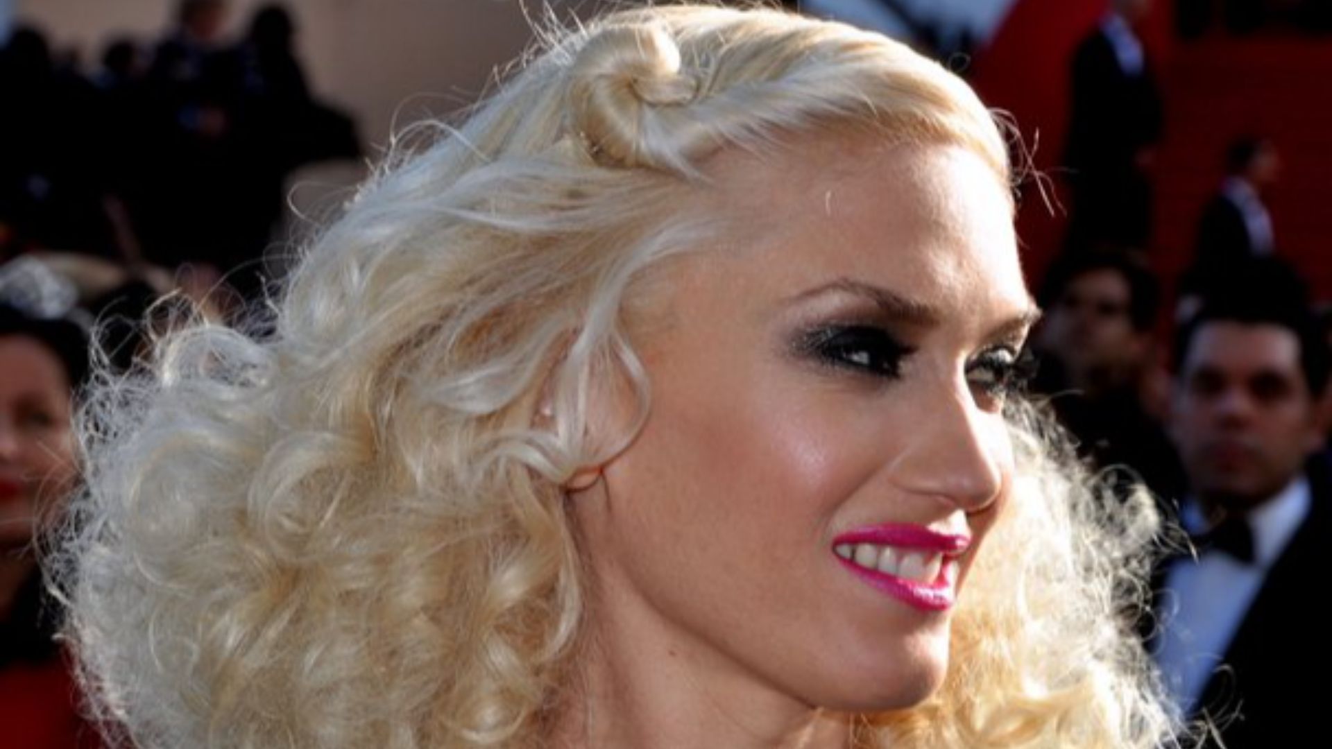 File:Gwen Stefani Cannes 2011 (cropped).jpg
