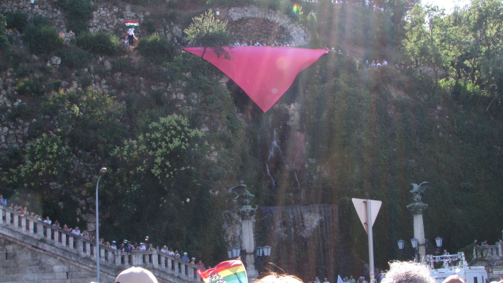 File:Pink triangle at Budapest Pride 2025.jpg