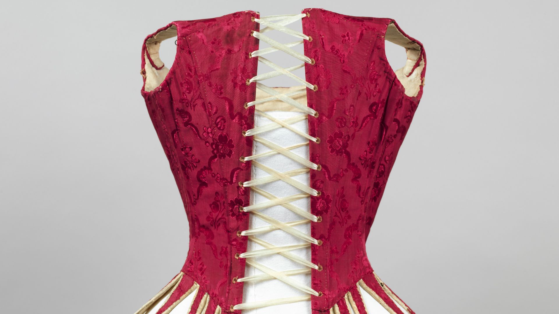 File:Bodice MET DP240324.jpg