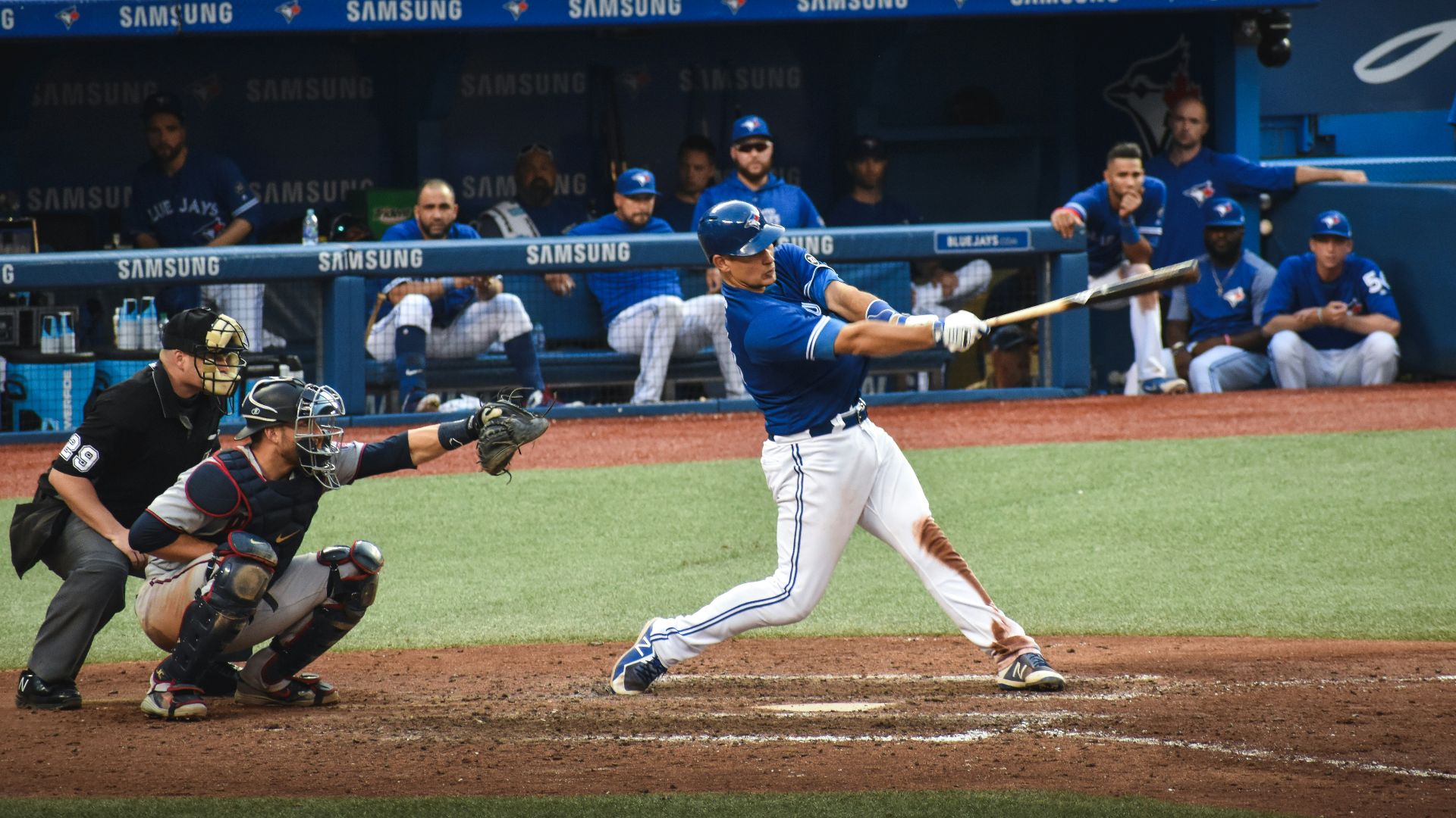 two baseball player trading cards