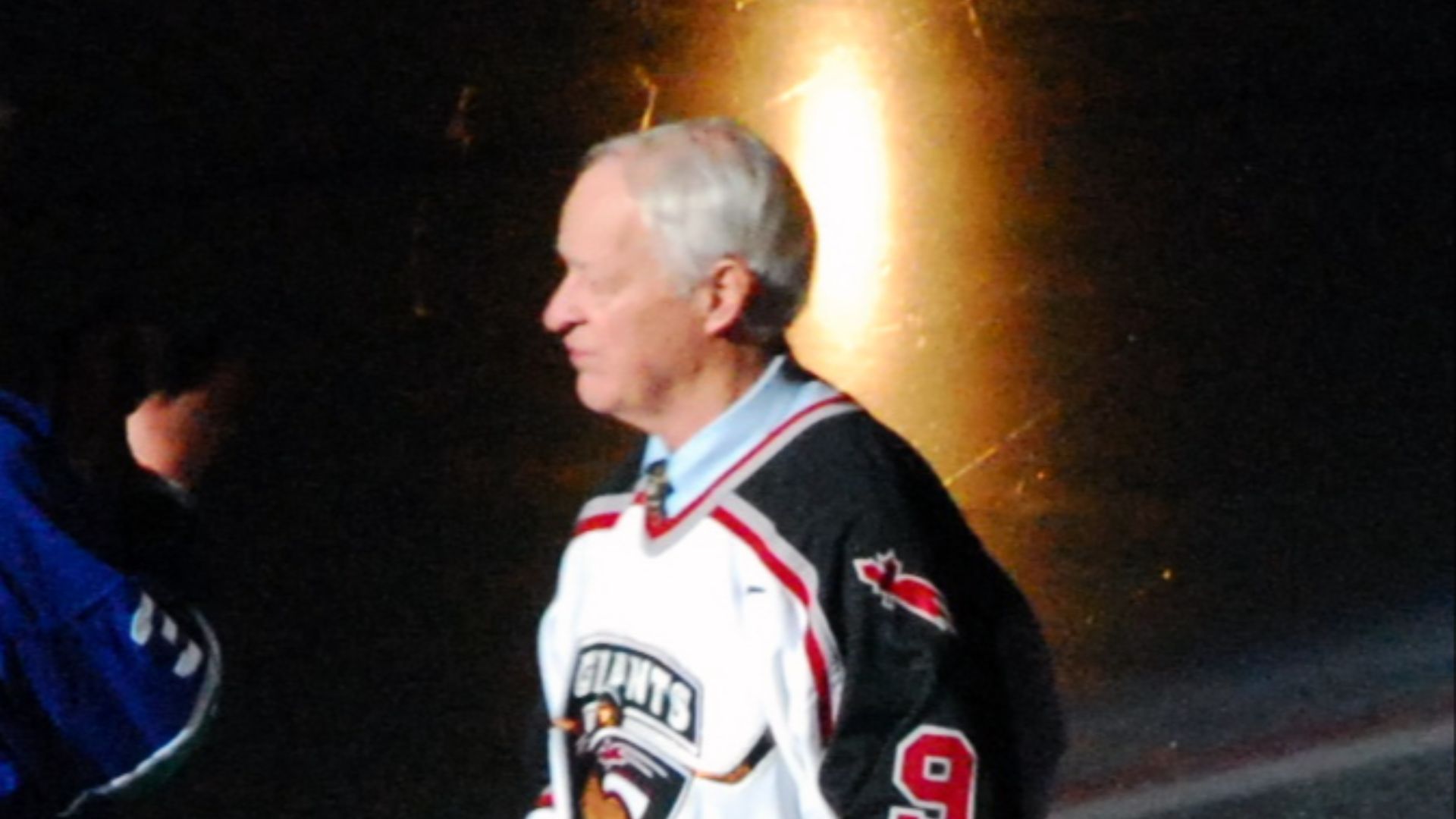 File:Gordie Howe (Giants).jpg
