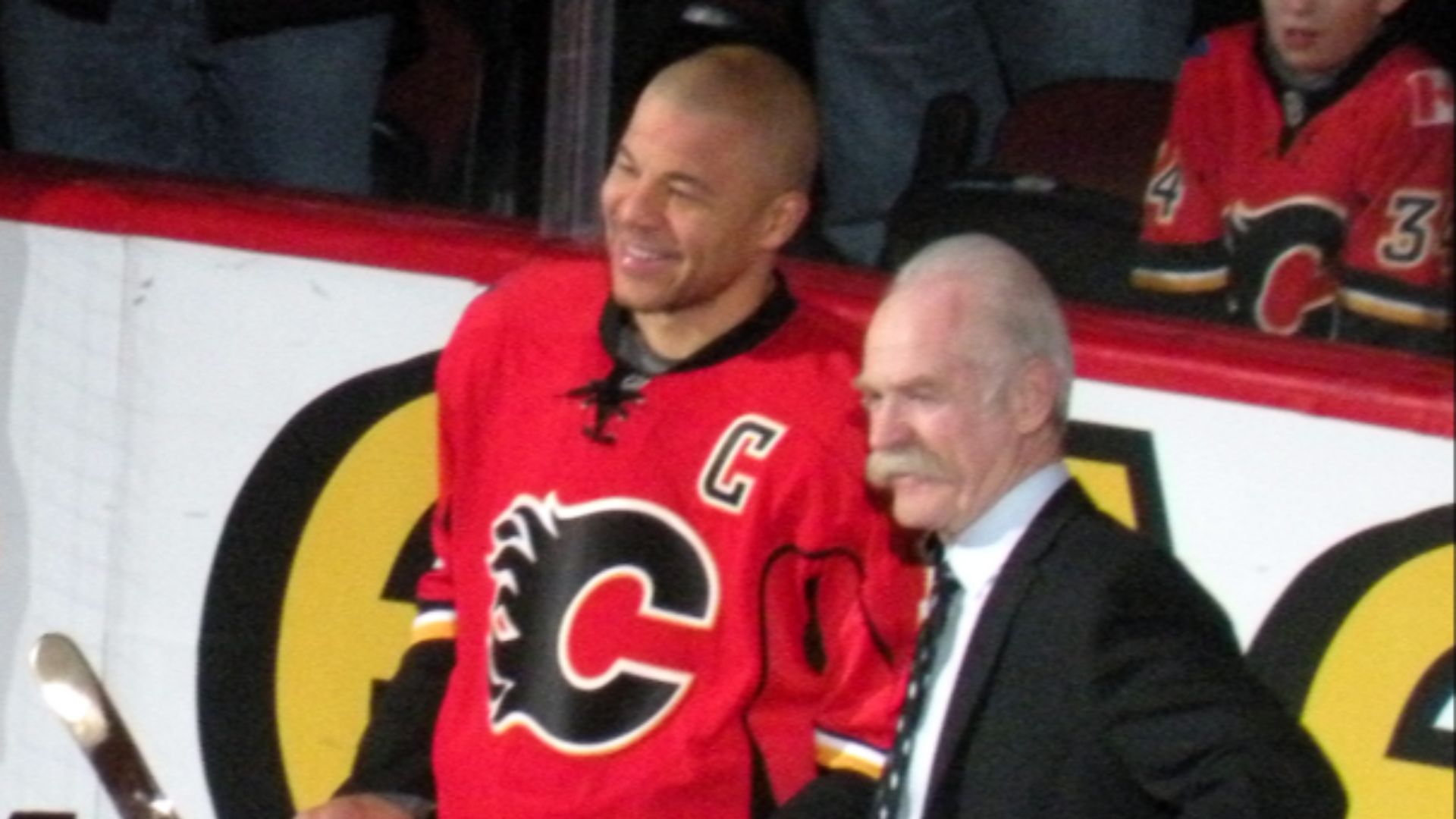 File:Jarome Iginla Gold Stick.png