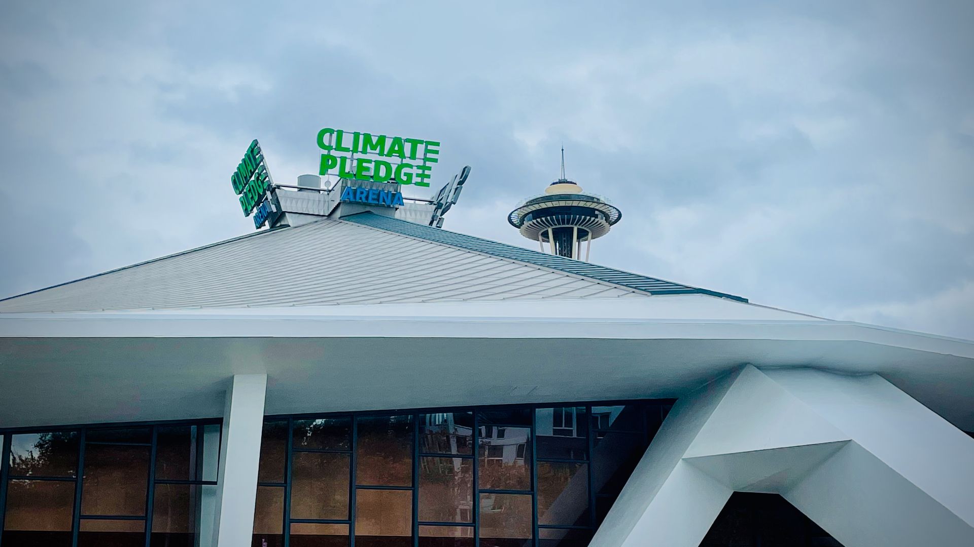File:Climate pledge arena.jpg