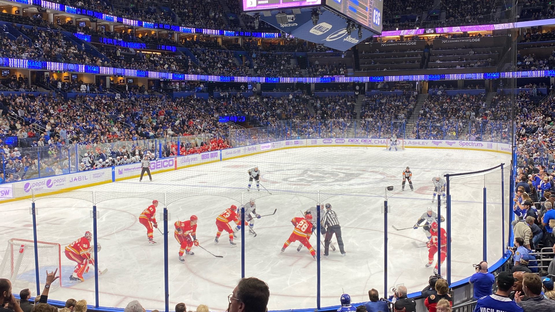 File:Tampa Bay Lightning Calgary Flames November 2022.jpg