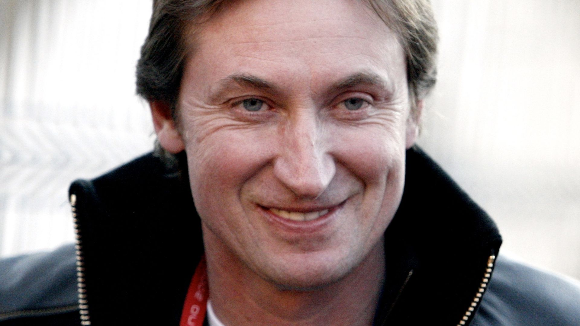 File:Wayne Gretzky 2006-02-18 Turin 001.jpg