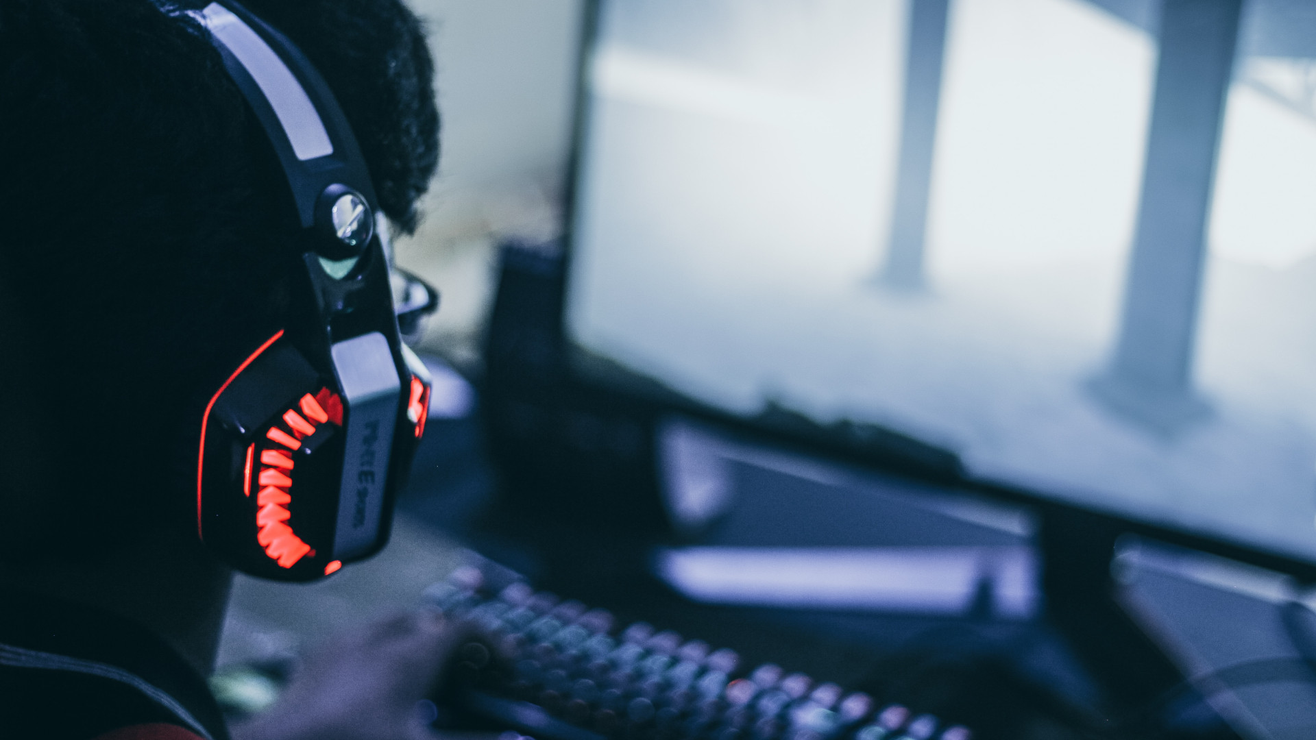 Fredrick-Tendong-6Ou8Gwps9Ns-Unsplash