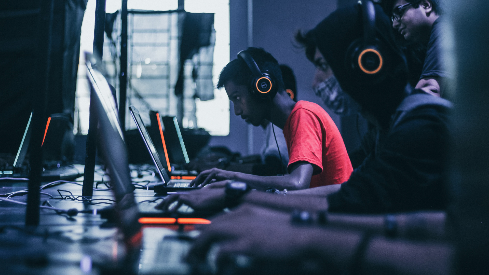 Fredrick-Tendong-Hvyepjyehdq-Unsplash