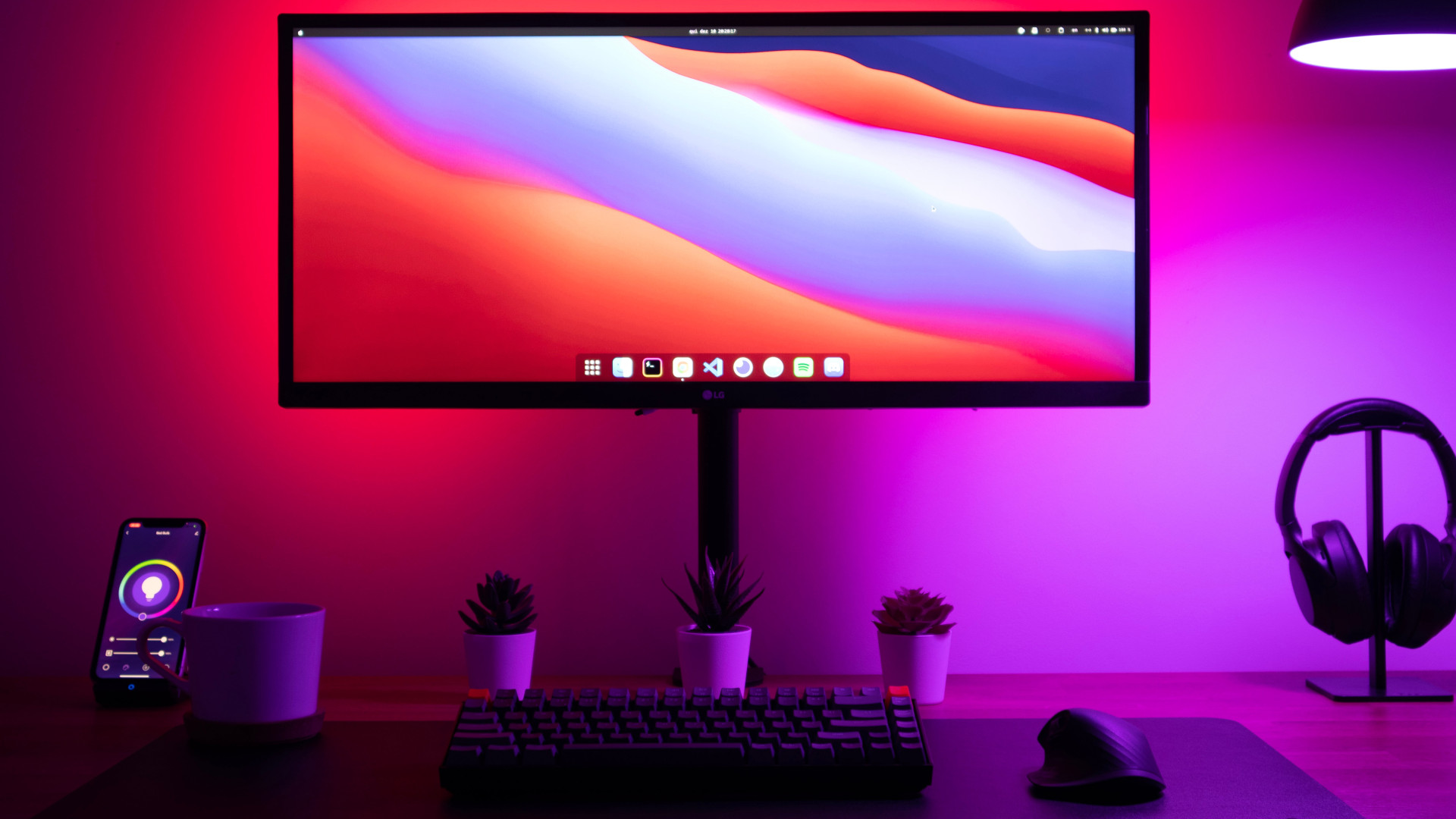 Nubelson-Fernandes-Azhpen-Cymc-Unsplash