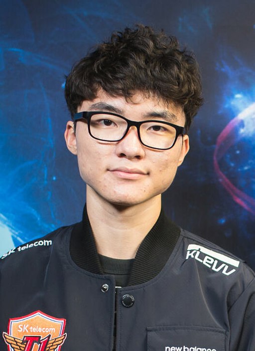 512Px-Faker At The 2015.10.02 S5 Paris Day2