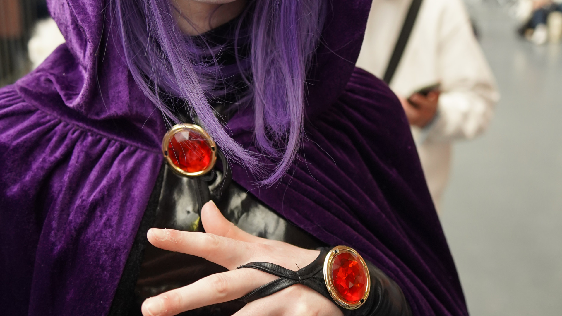 File:Comiccon Brussels 2023 - Cosplay of Raven 3.jpg