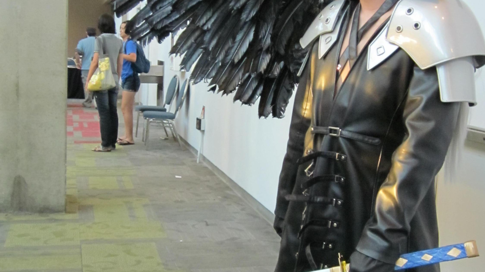File:Sephiroth cosplayer at FanimeCon 2010-05-30 2.JPG