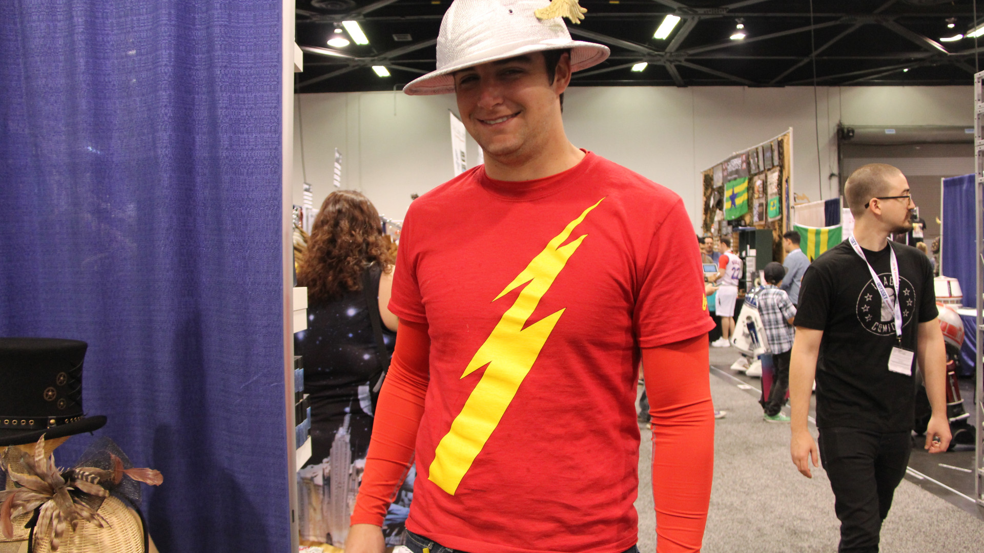 File:WonderCon 2015 - Jay Garrick (The Flash) (16861812828).jpg