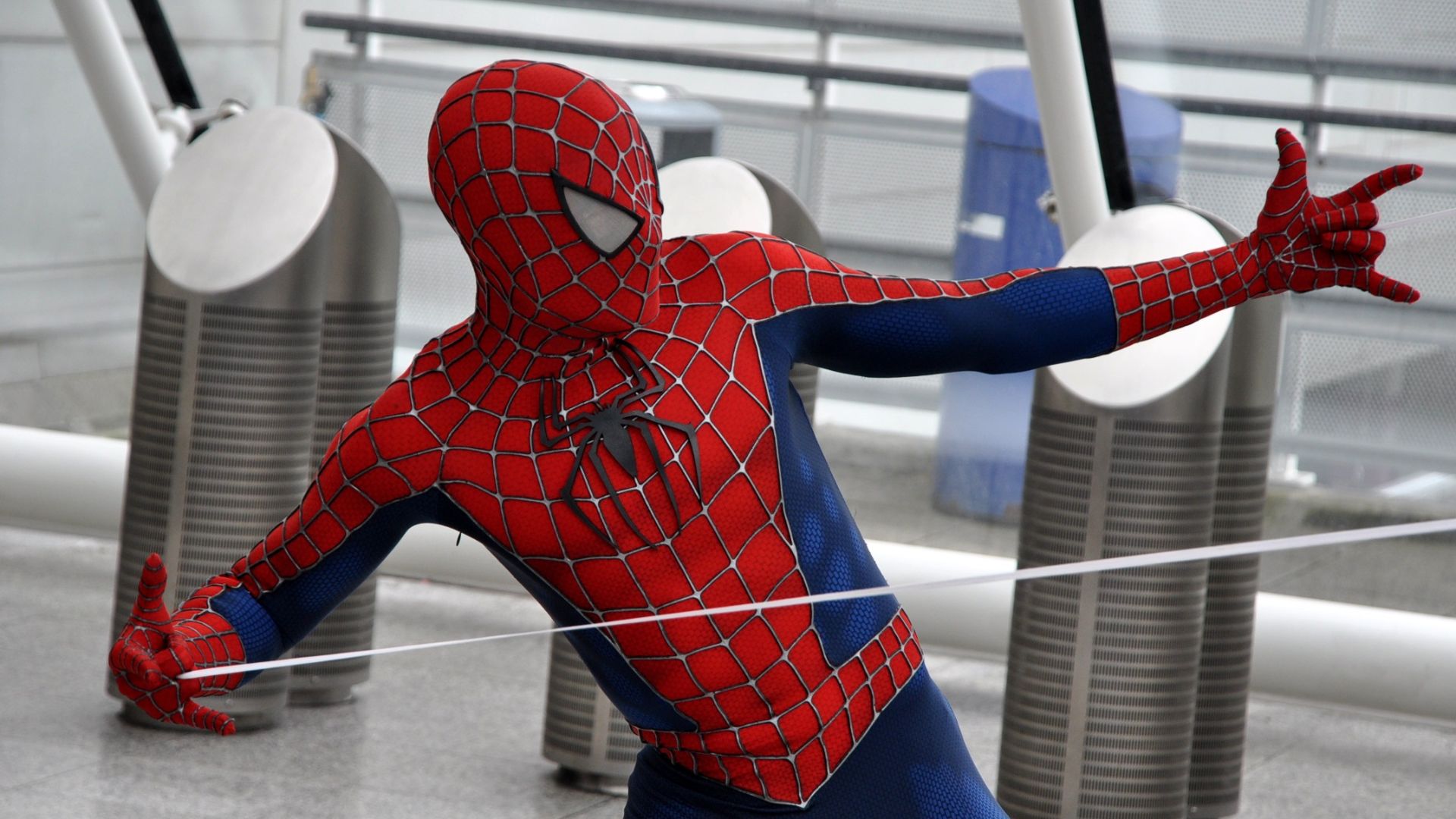 File:MCM 2013 - Spider-Man vs Doctor Octopus (8979319692).jpg