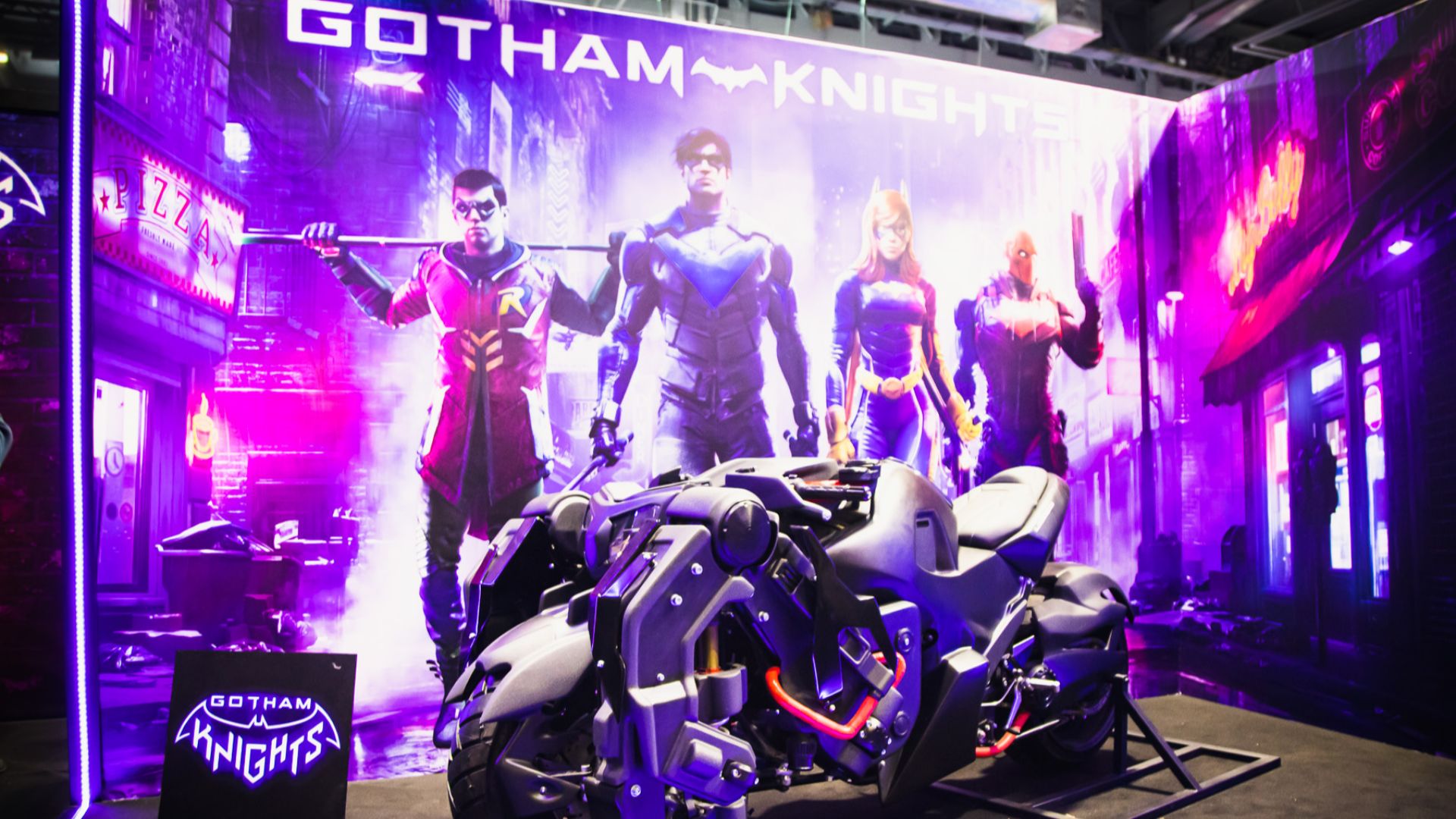 File:Batman moto, MA Paris 2022 - Dark Knight - Gotham City - 0067.jpg