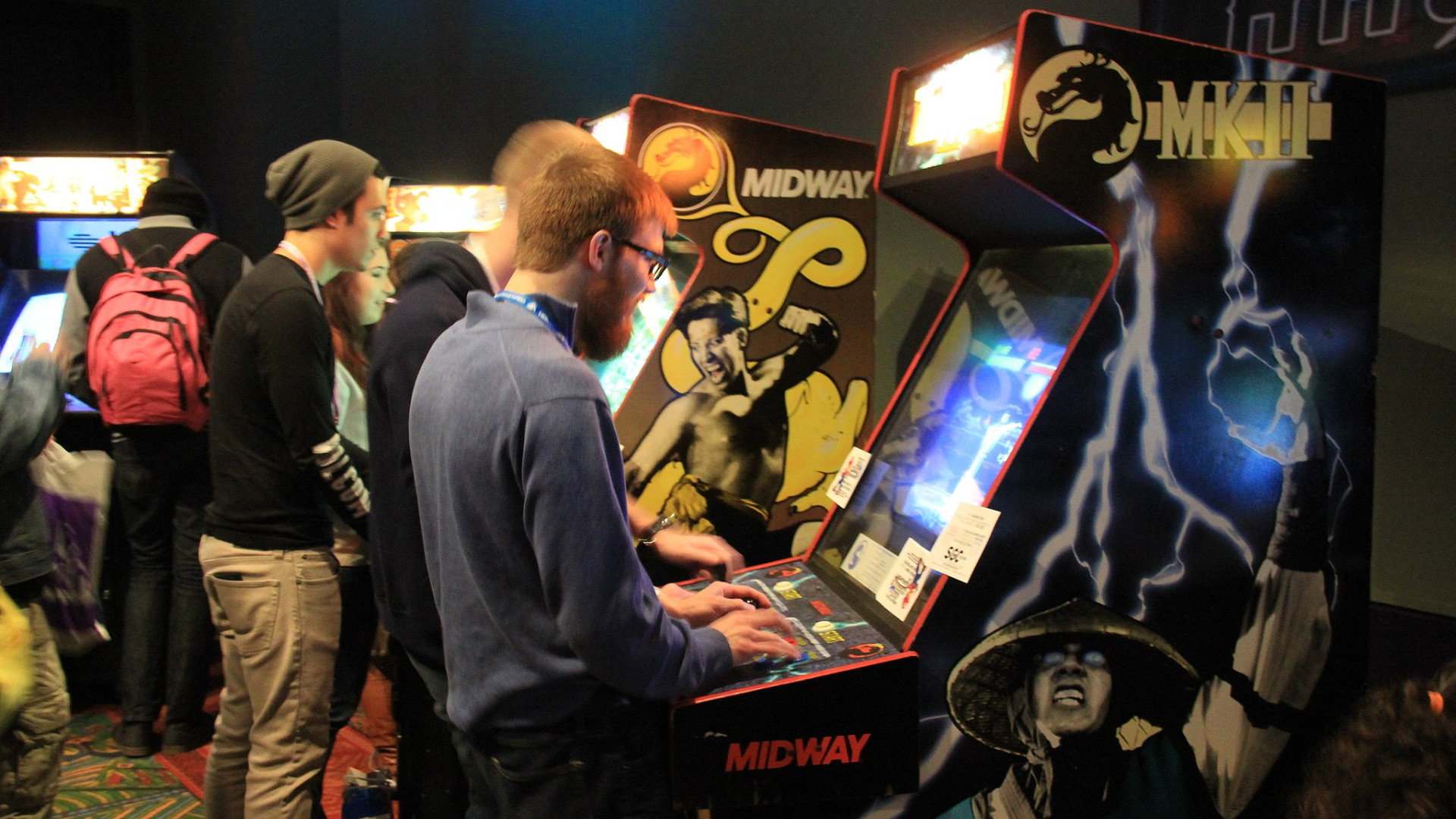 2048px-paxsouth2015-mortalkombatarcade16165005248.jpg