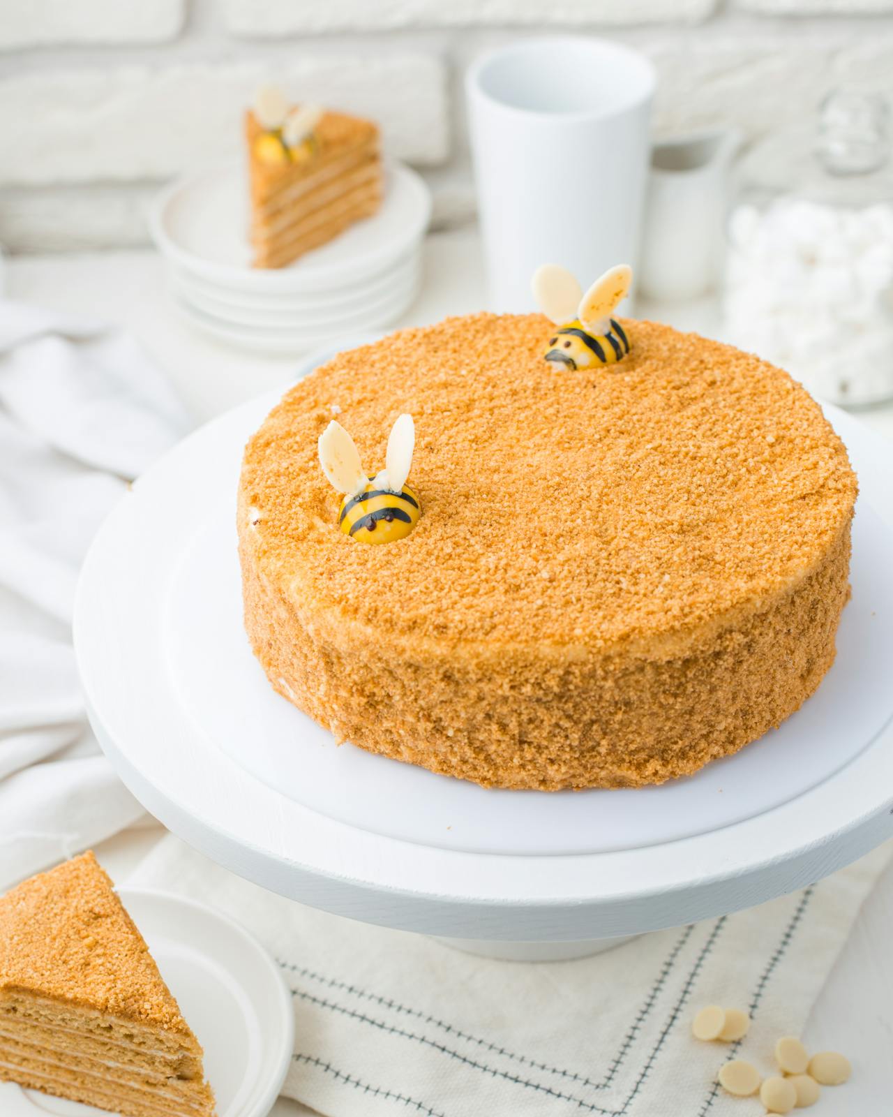 Pexels-Myfoodie-2684556
