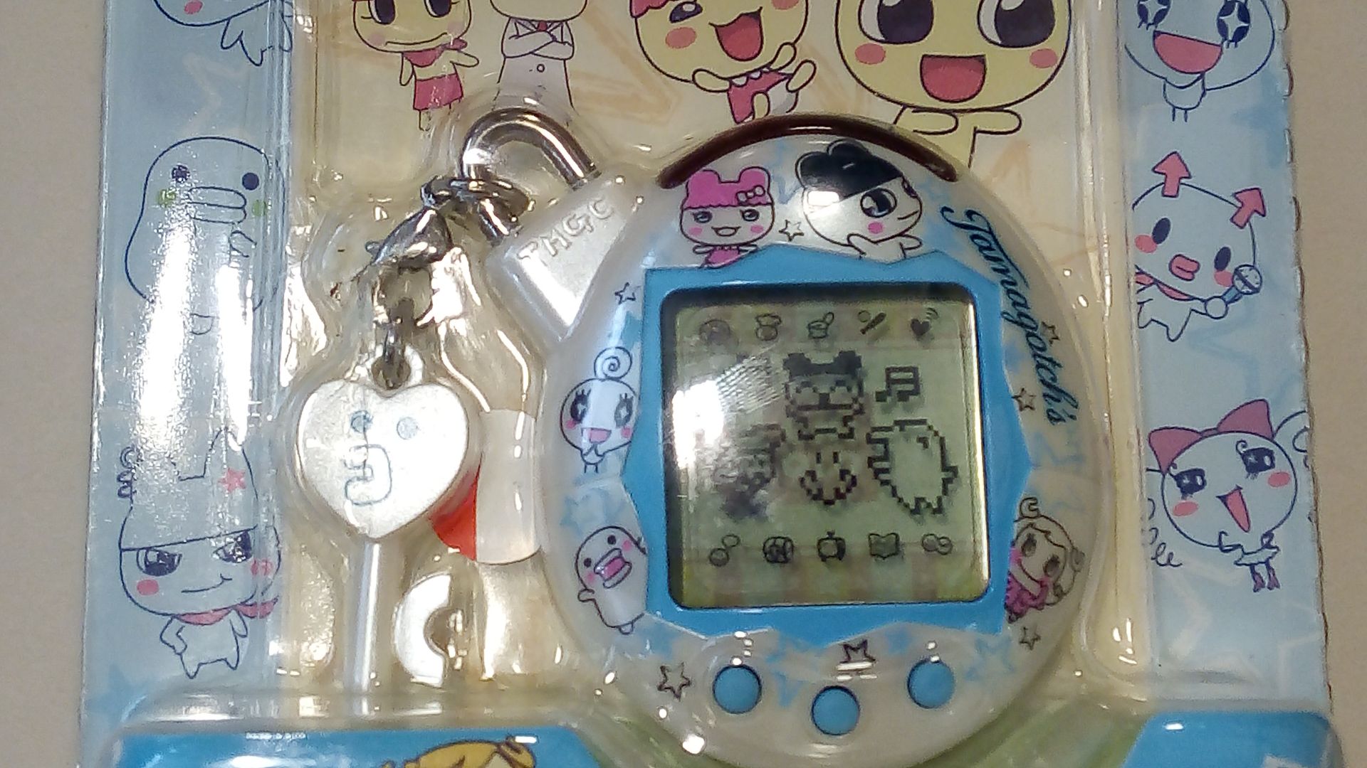 File:Tamagotchi Connection (Familitchi) V5.jpg