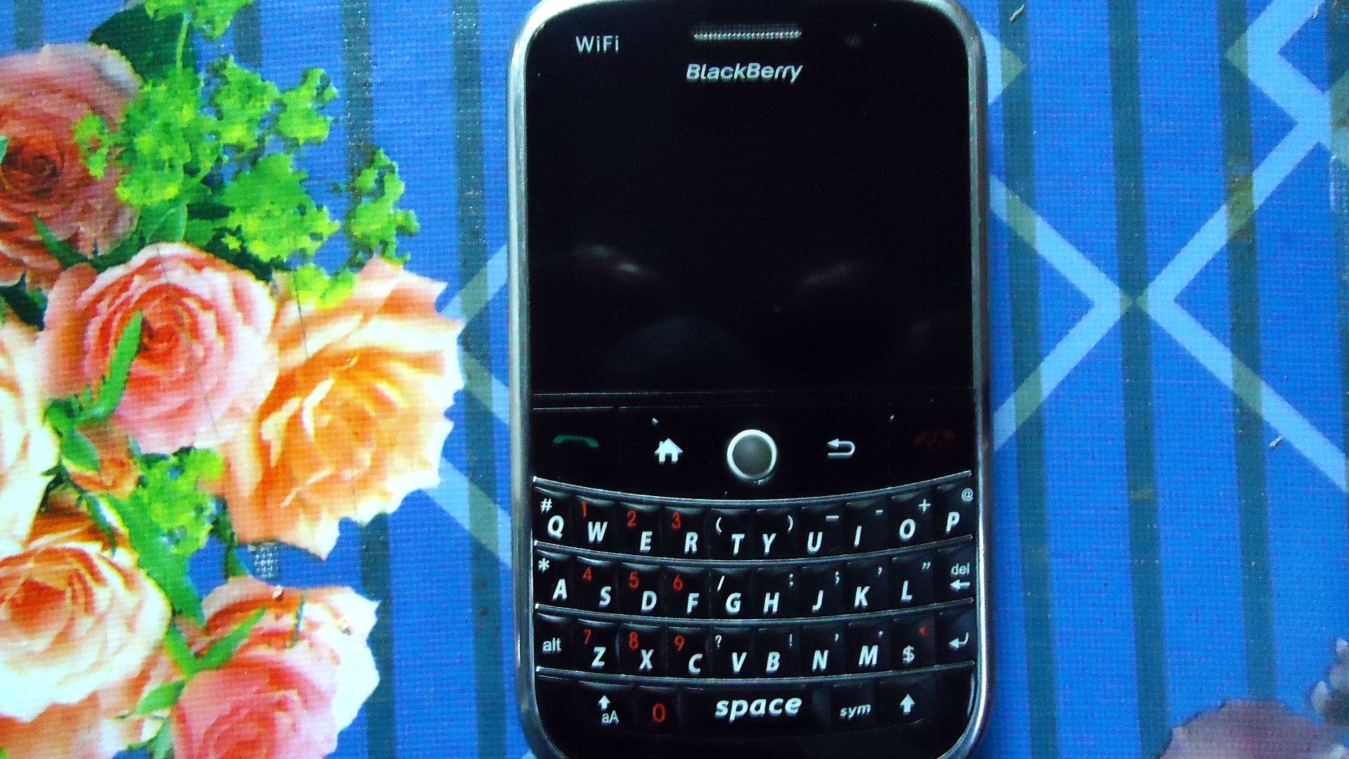 File:BlackBerry Bold 9000.JPG