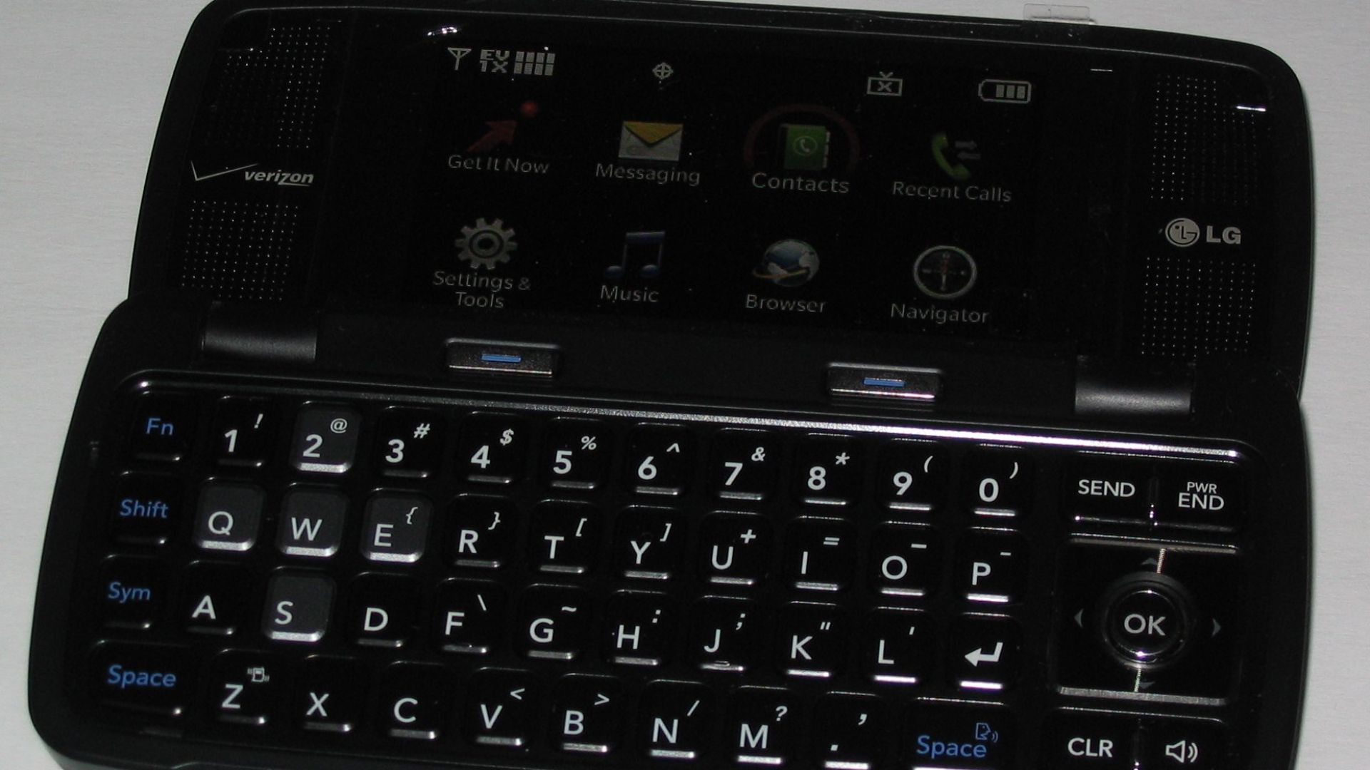 File:LG Voyager VX10000 Internal.jpg