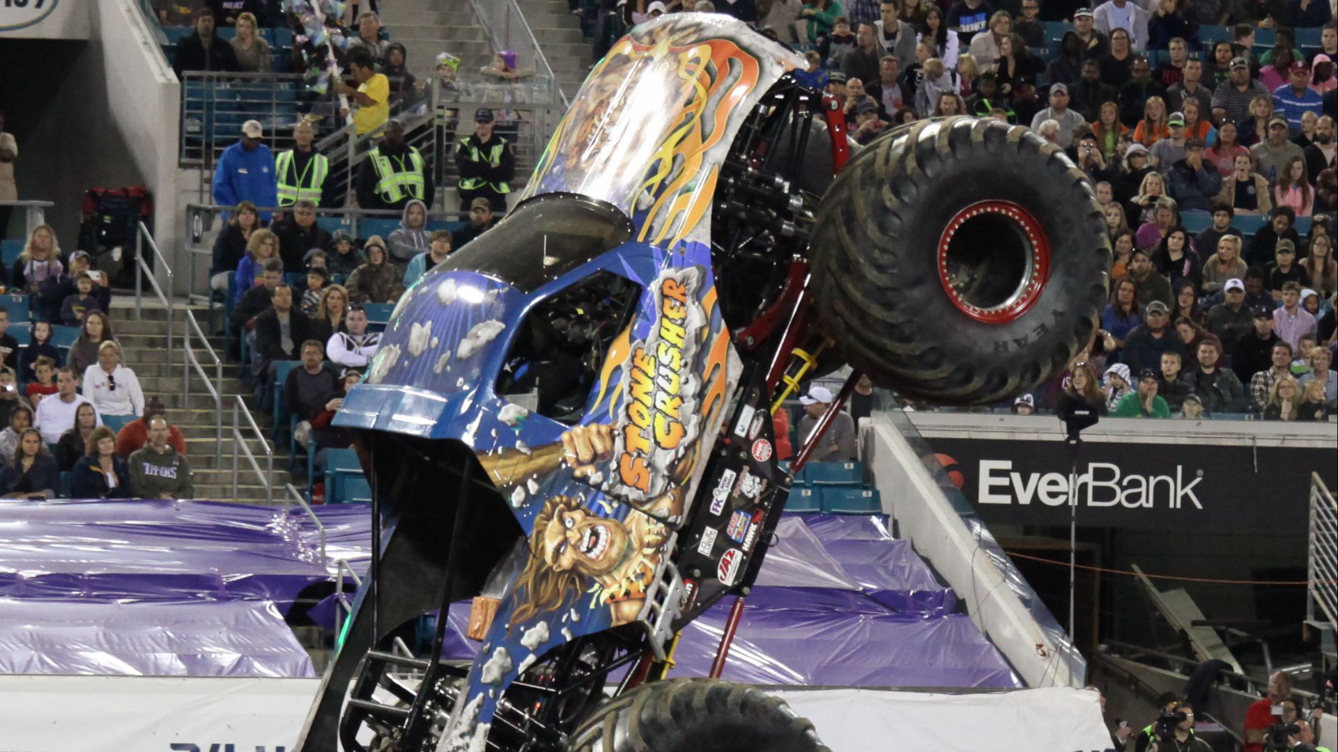 File:Stone Crusher Monster Truck.jpg