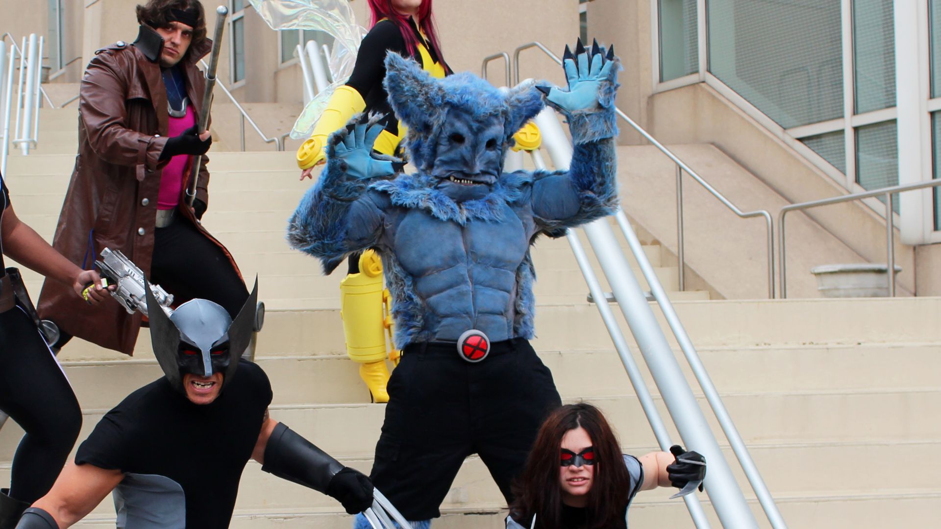 File:C2E2 2013 - X-Men (8690008355).jpg
