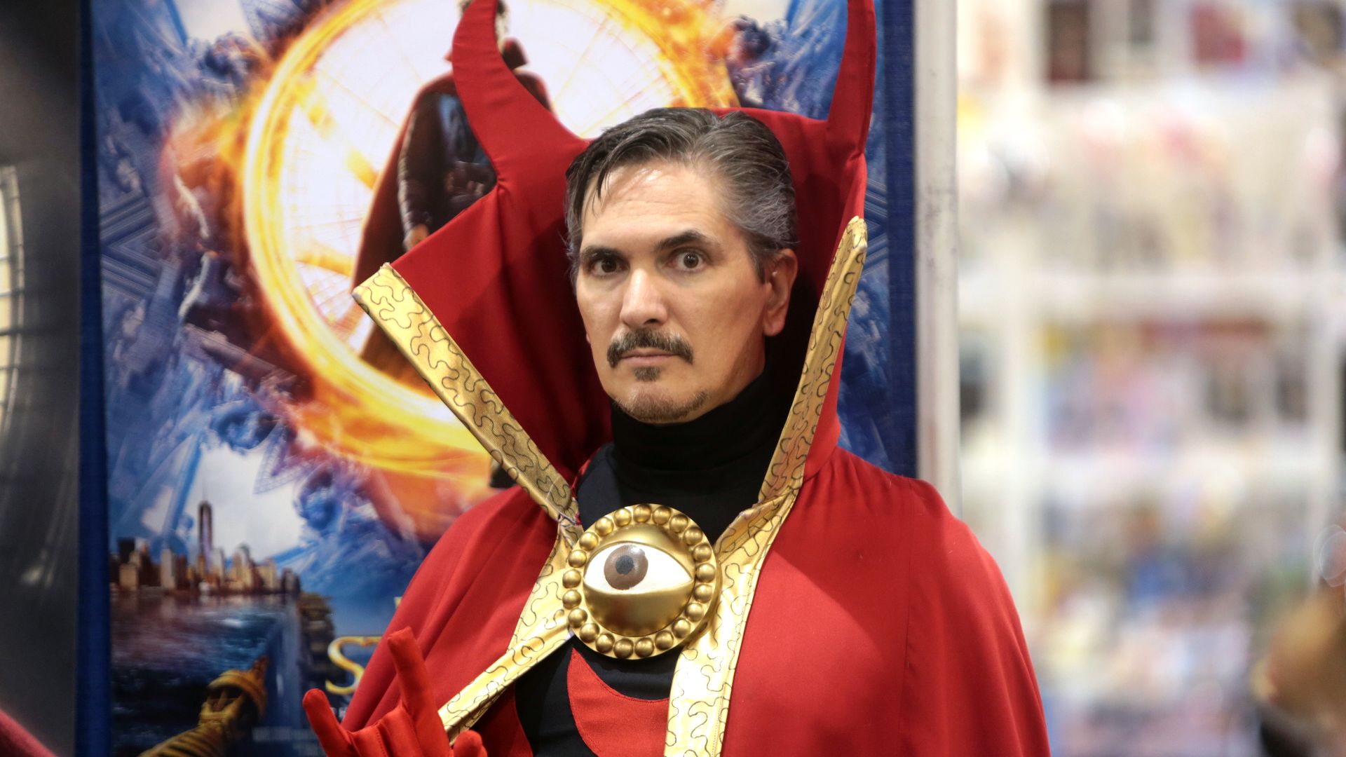 File:Doctor Strange cosplayer (30230786480).jpg