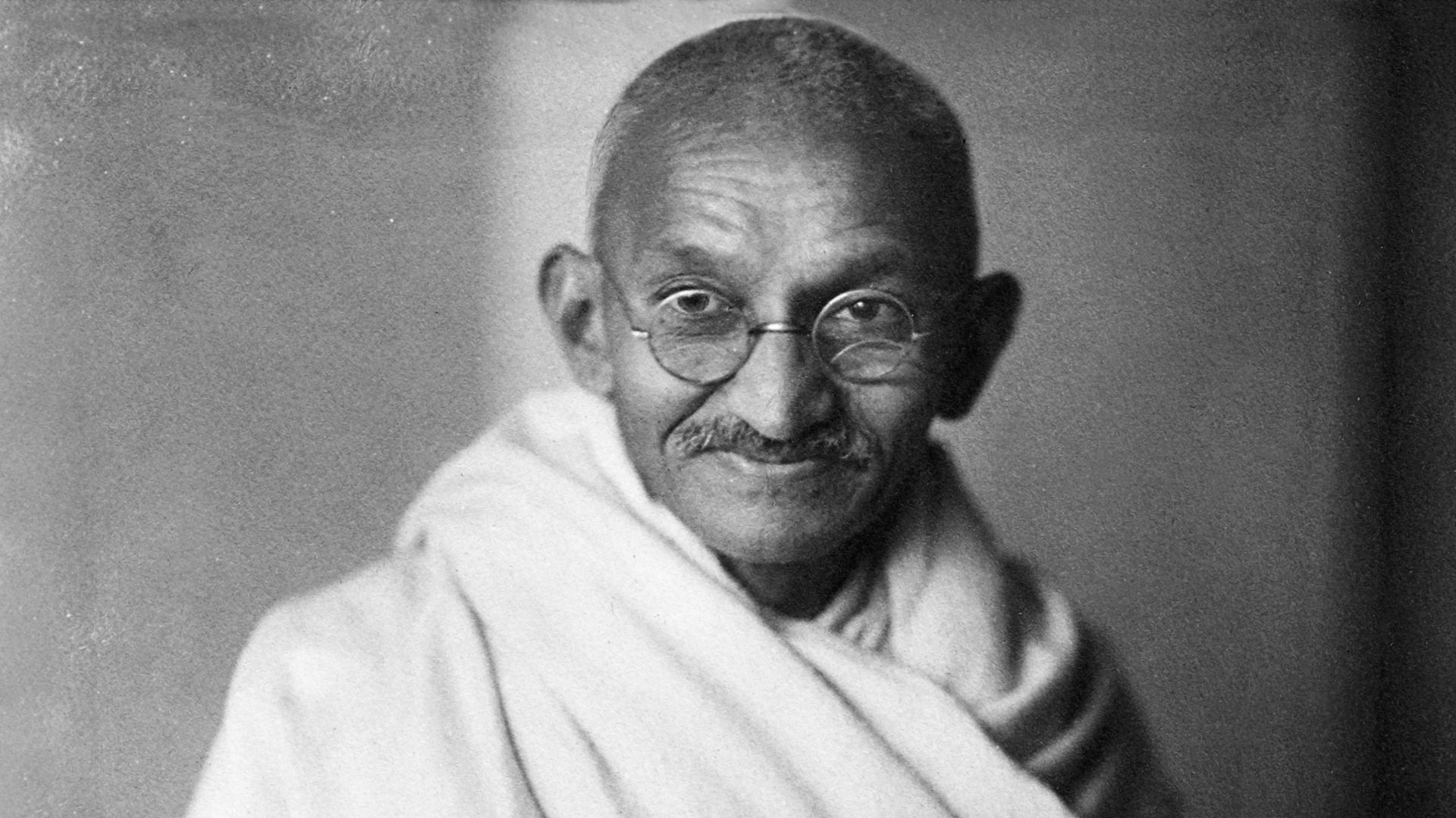 File:Mahatma-Gandhi, studio, 1931.jpg