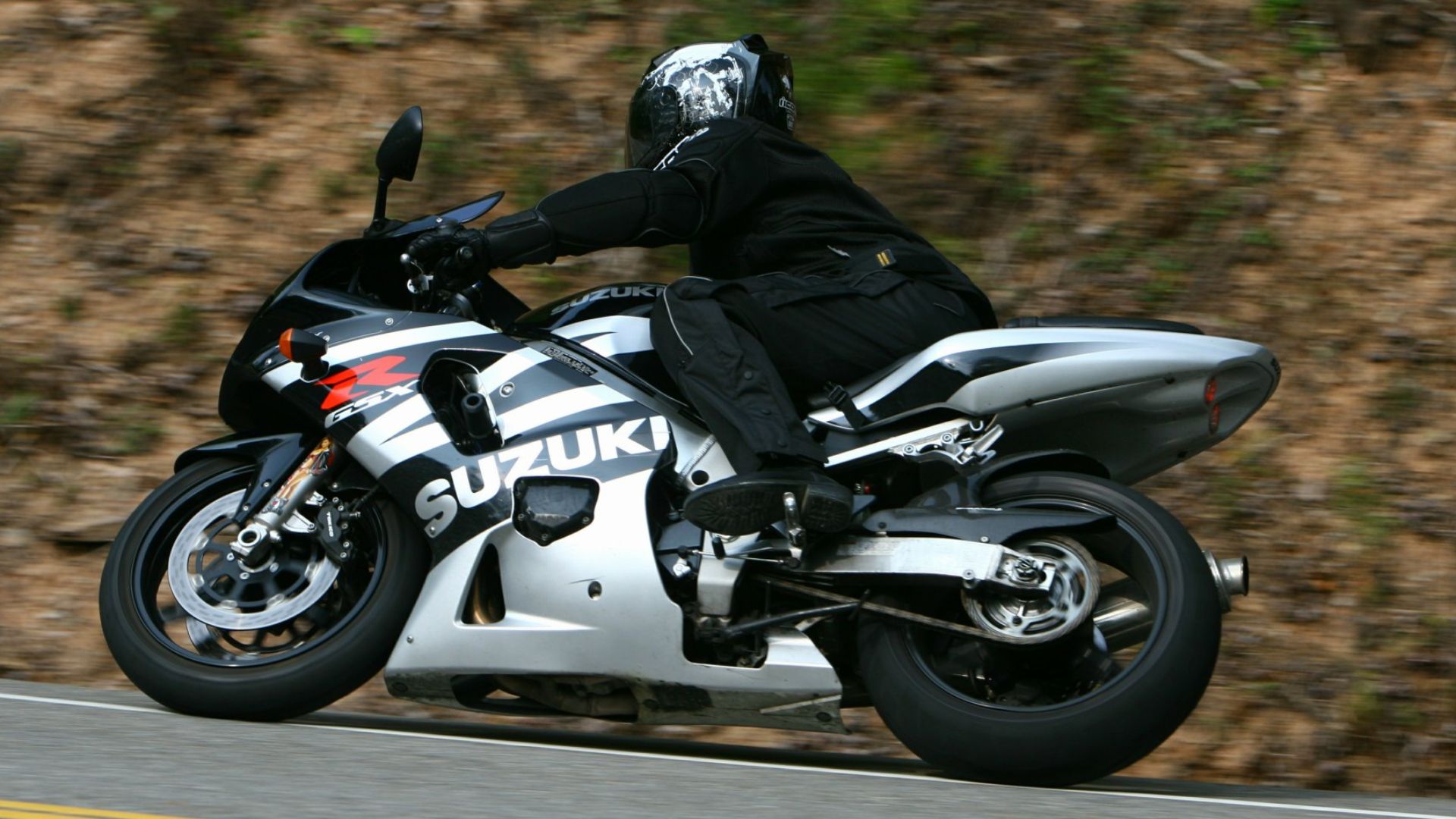 File:Suzuki GSX-R at Deals Gap.jpg