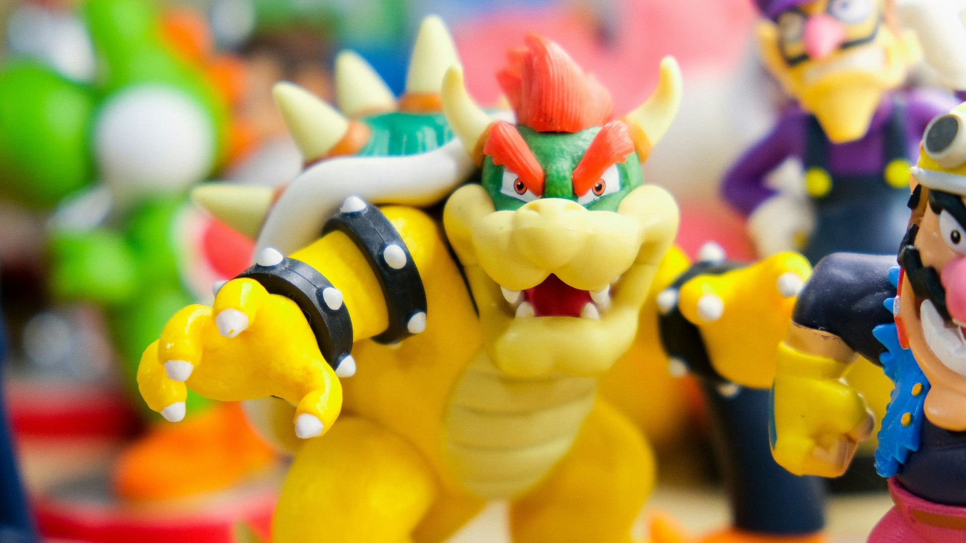 Super Mario character figurines
