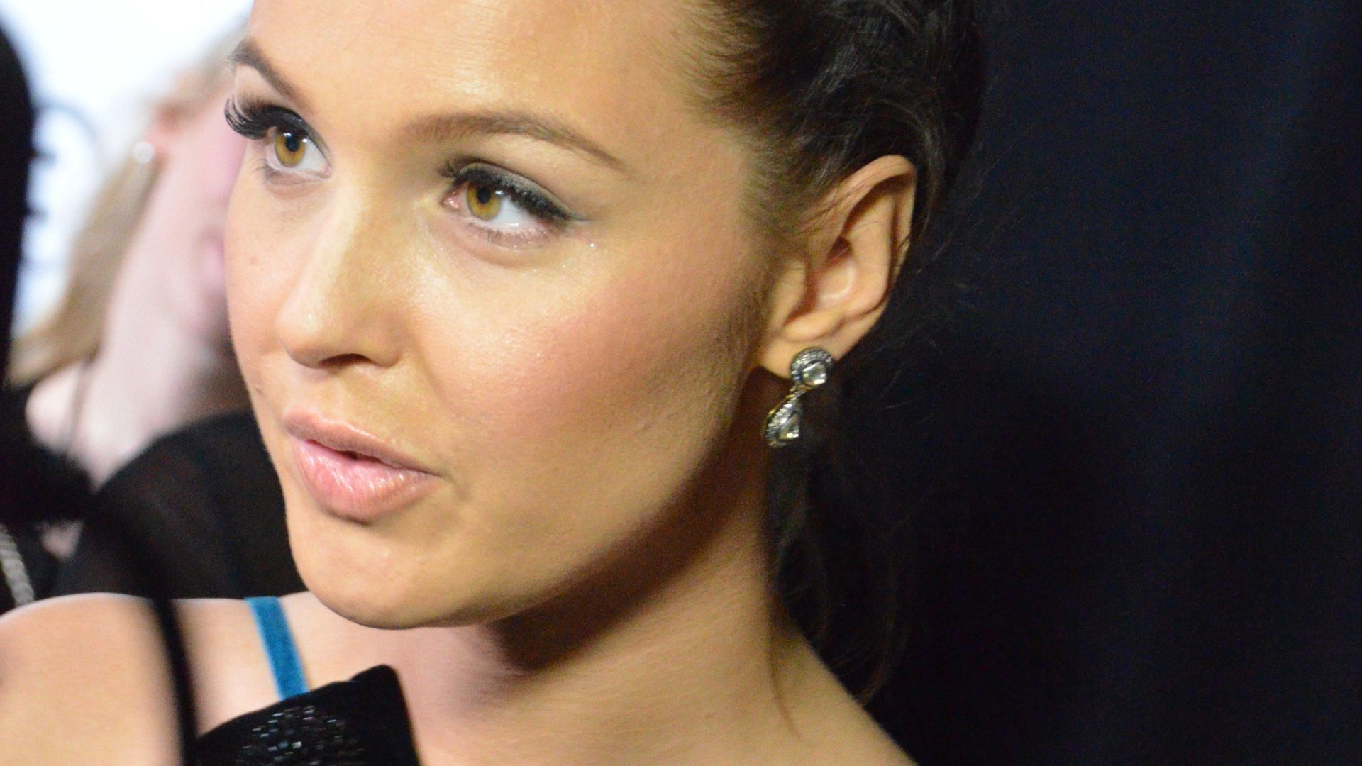 File:Camilla Luddington - 2014.jpg