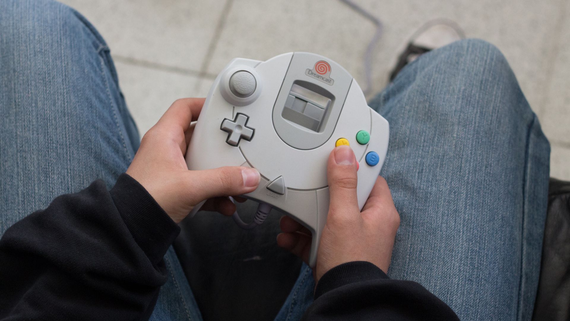 File:Dreamcast It S Back (94423401).jpeg