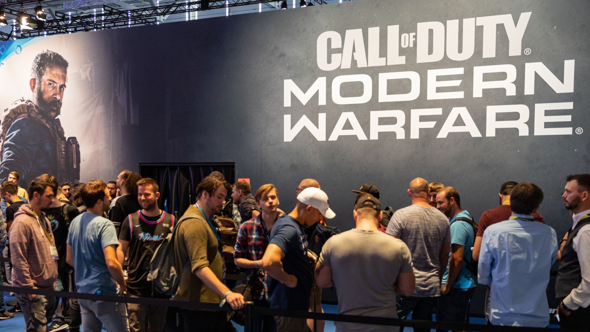 File:Call of Duty Modern Warfare Gamescom 2019 (48605842367).jpg