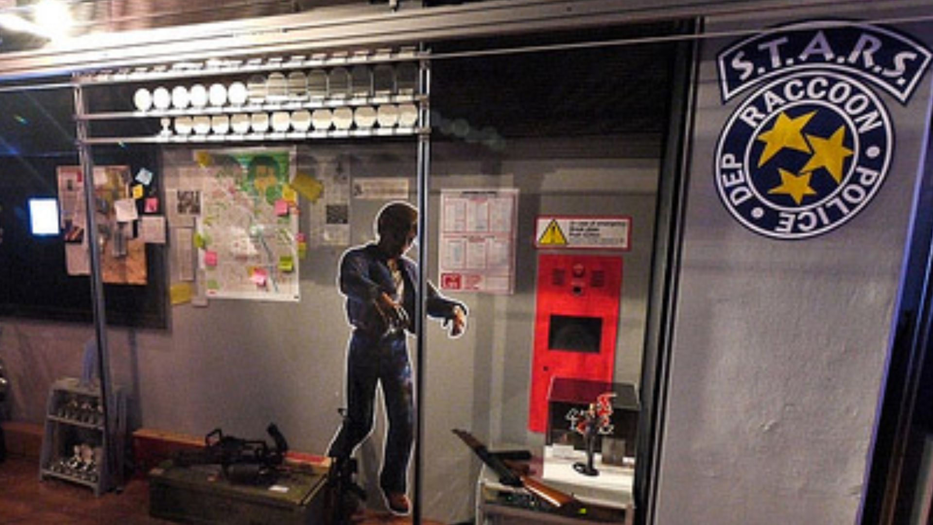 File:Resident Evil Bar.jpg