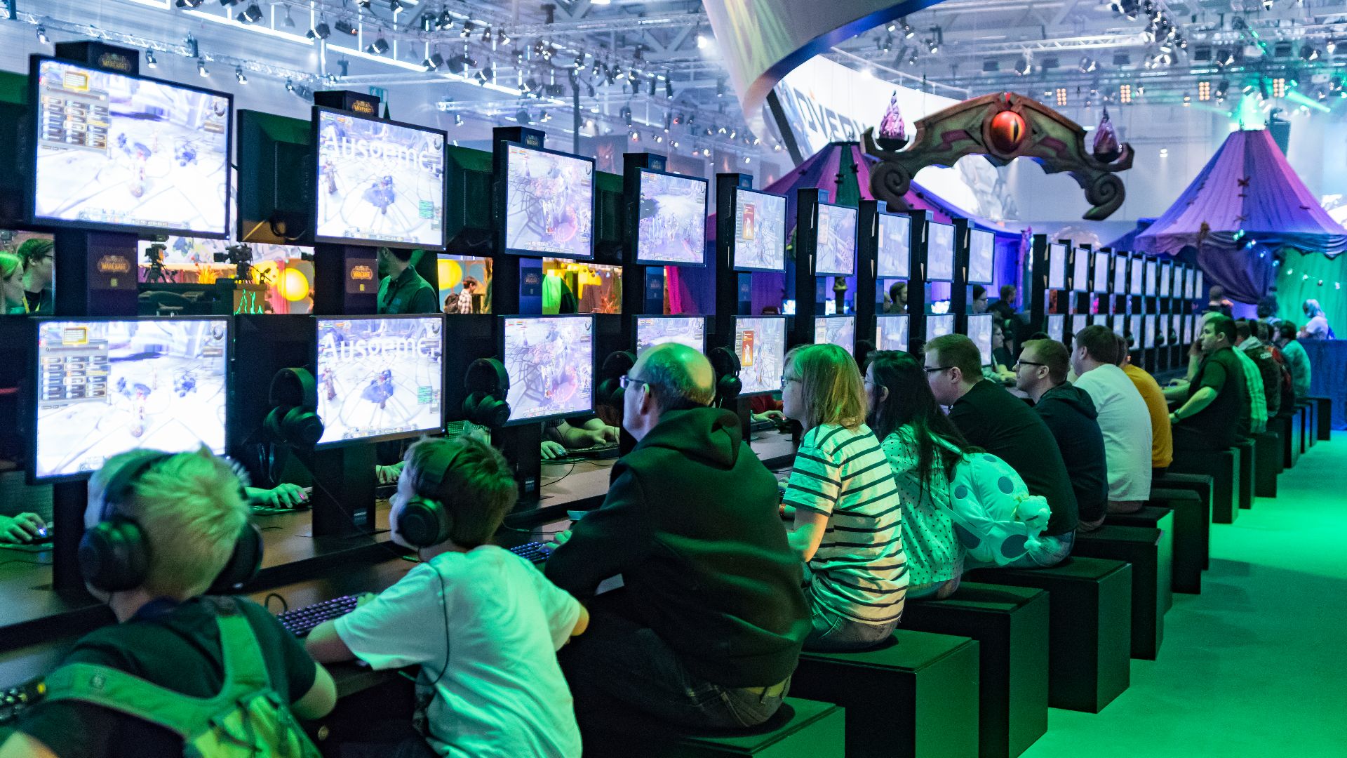 File:World of Warcraft Legion Gamescom 2017 (36455139760).jpg