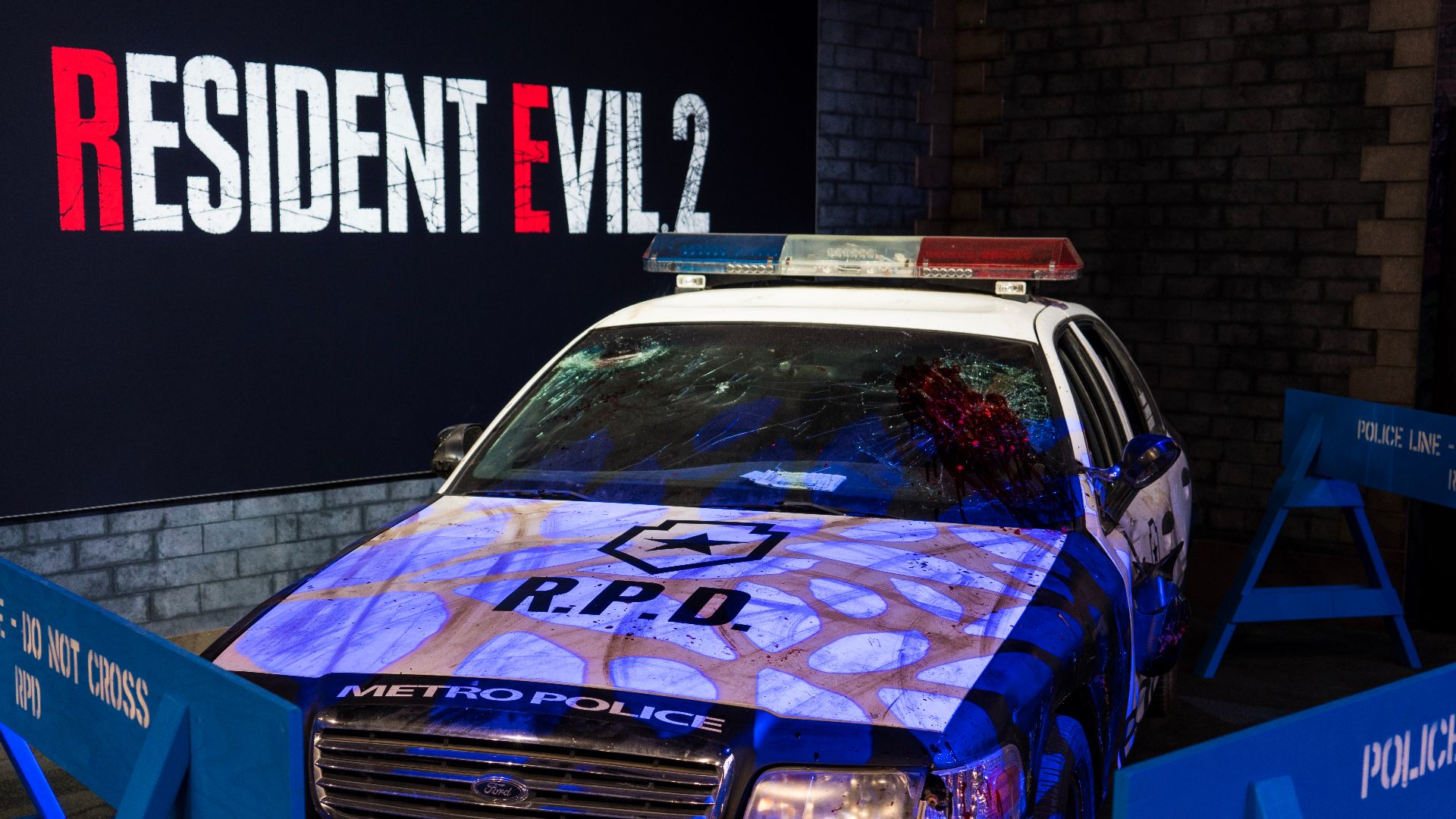 File:Resident Evil 2 police car at E3 2018.jpg