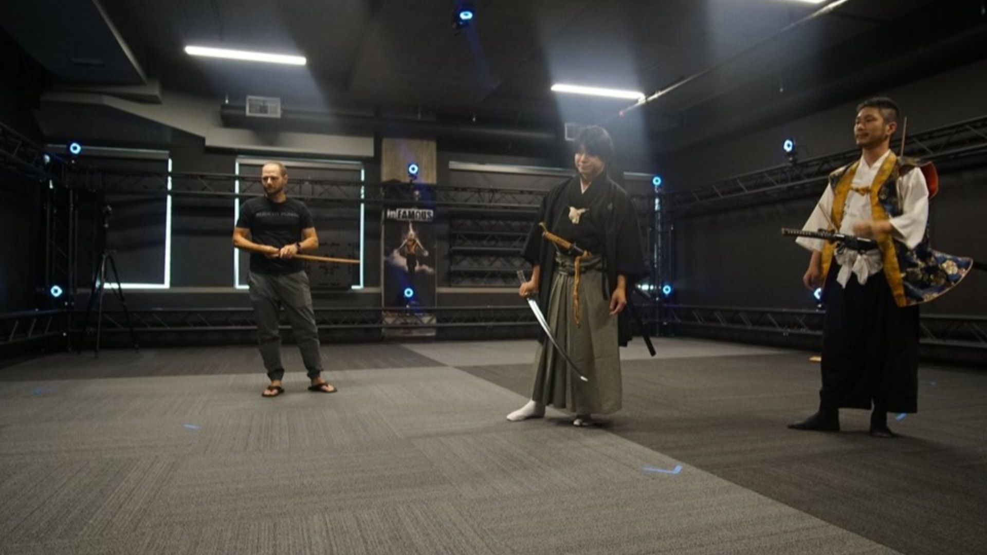 File:Kuwami Masakumo and Ide Shike showing Sucker Punch the art of Tenshinryu.jpg