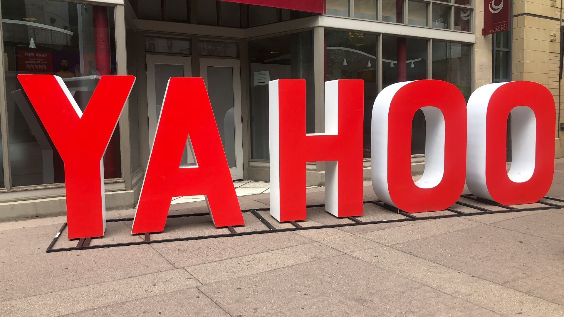red Yahoo signage on street