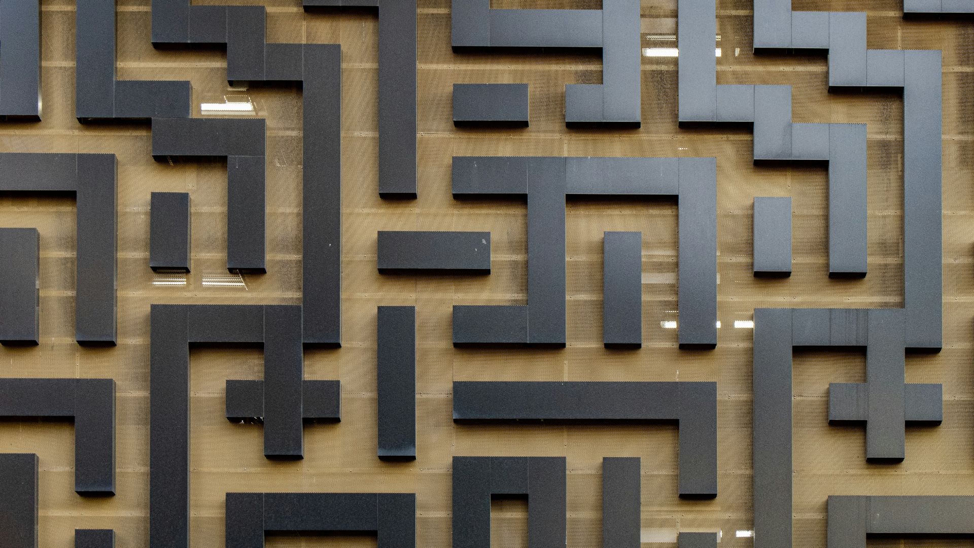black maze wall
