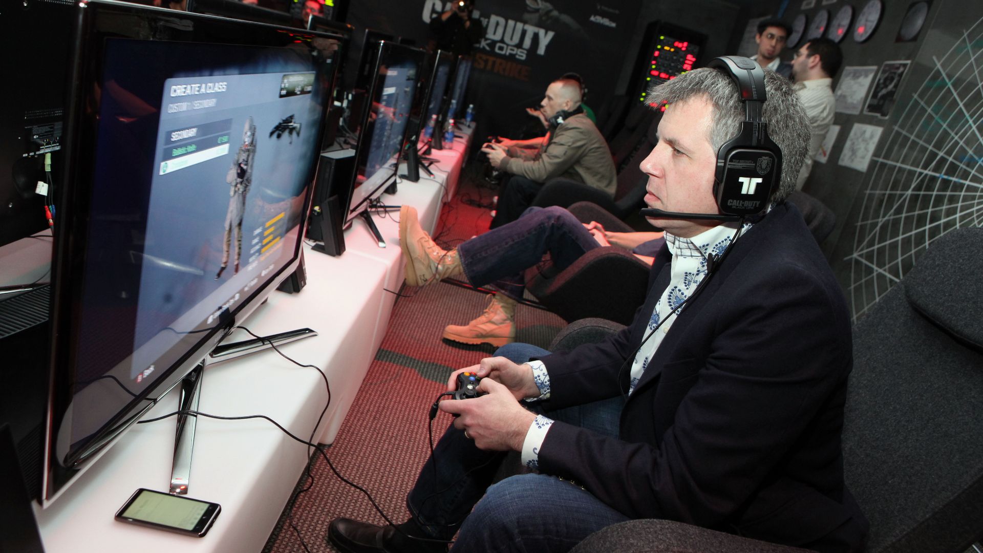 File:Call of Duty Black Ops and Xbox 360 Grudge Match (4).jpg