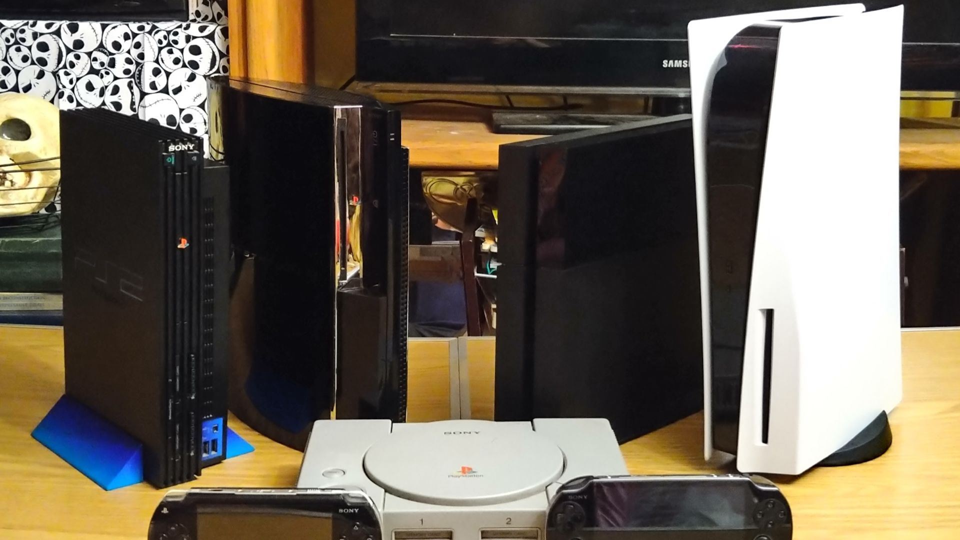 File:All PlayStations (1-5, PSP, & Vita).jpg